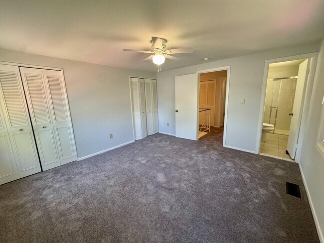 Building Photo - 2911 Tallow Ln