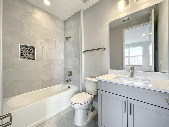 Building Photo - 13181 McMillan Dr