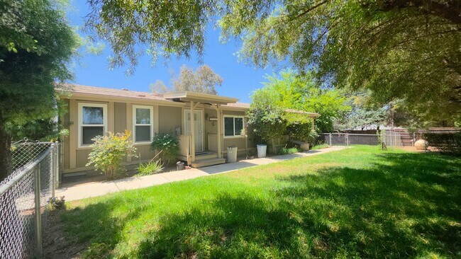 Building Photo - 4bed 2bath 3 car garage and Rv Boat Parking- Gorgeous Single Story House