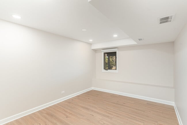 Building Photo - 841 Turnbridge Cir