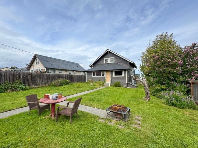 Building Photo - Charming Home for Lease