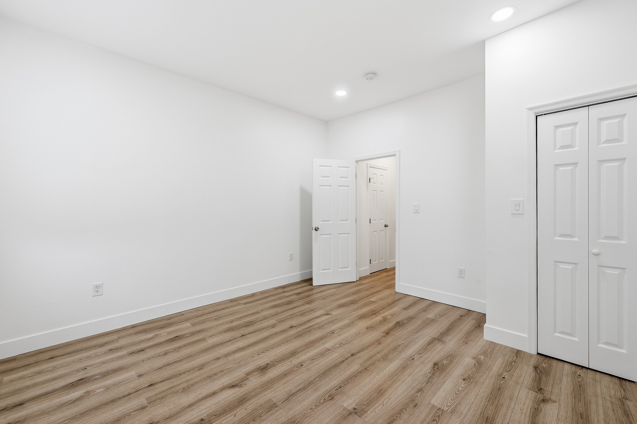 Building Photo - 2542 HARFORD Rd