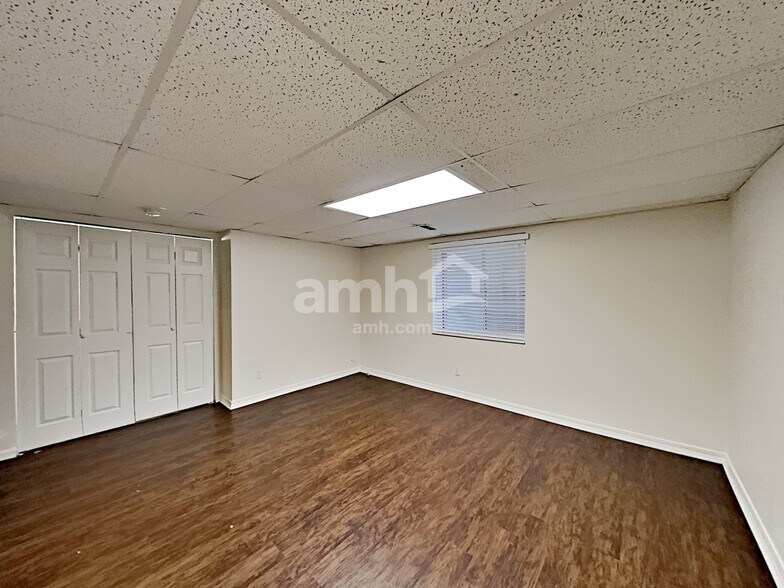 Building Photo - 1173 Sandpiper Ln