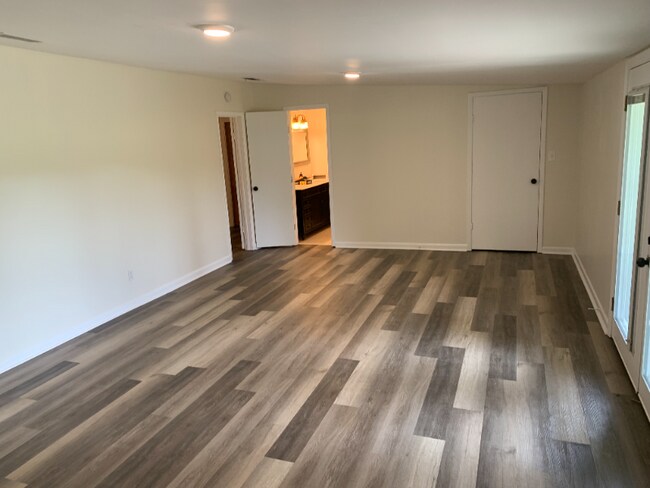 Building Photo - 4296 TX-304