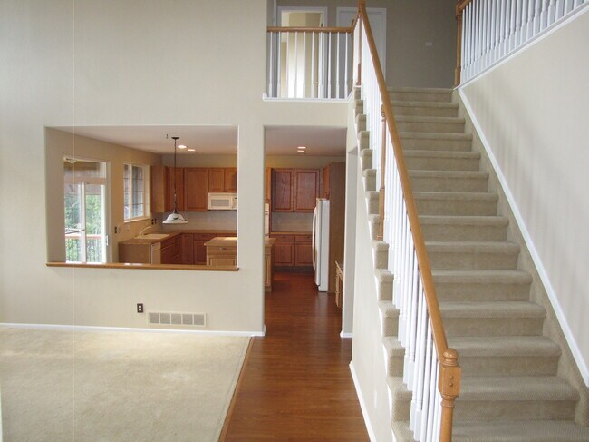 Building Photo - 9202 Royal Melbourne Cir