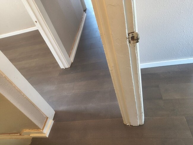 Building Photo - 4 bedrooms