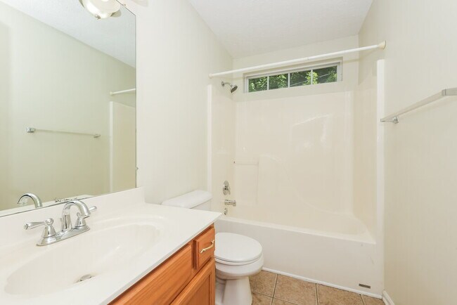 Building Photo - 639 Belinda Pkwy