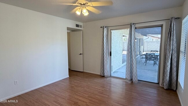 Building Photo - 4844 E Sunrise Dr