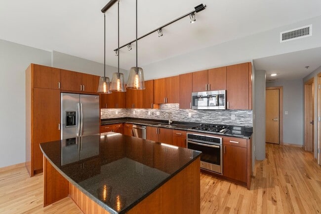 Building Photo - 1120 S 2nd St