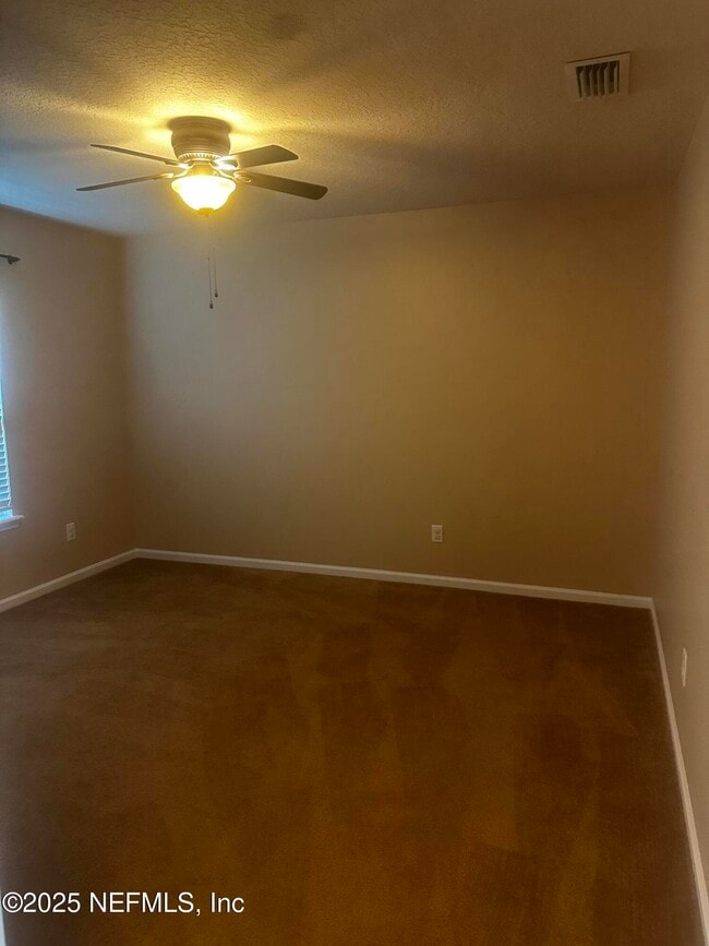 Building Photo - 45157 Ingleham Cir