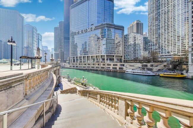 Building Photo - 401 N Wabash Ave