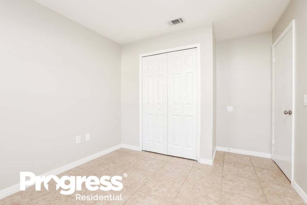 Building Photo - 1629 Sunburst Way