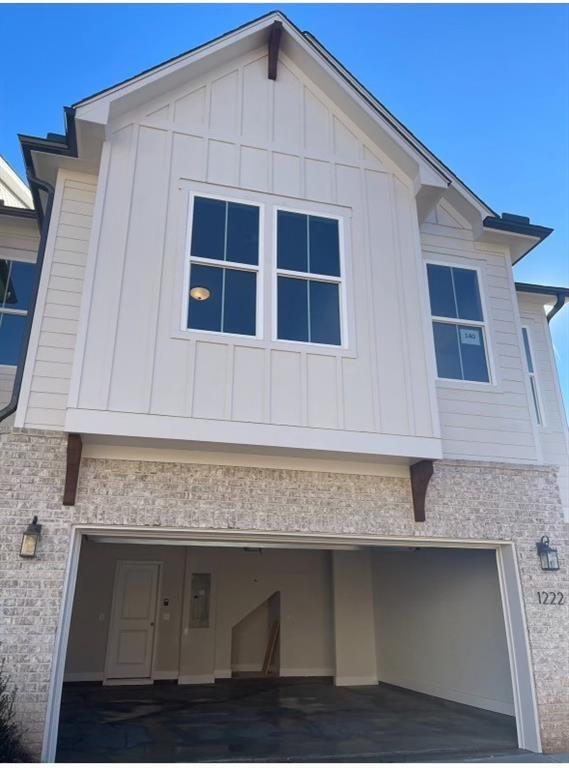 Building Photo - 1222 Westshore Dr
