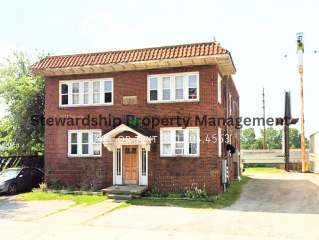 Building Photo - 1628 E Market St