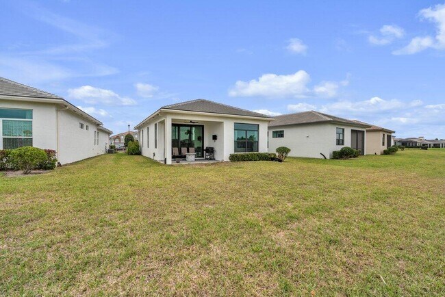 Building Photo - 9399 SW Pepoli Way