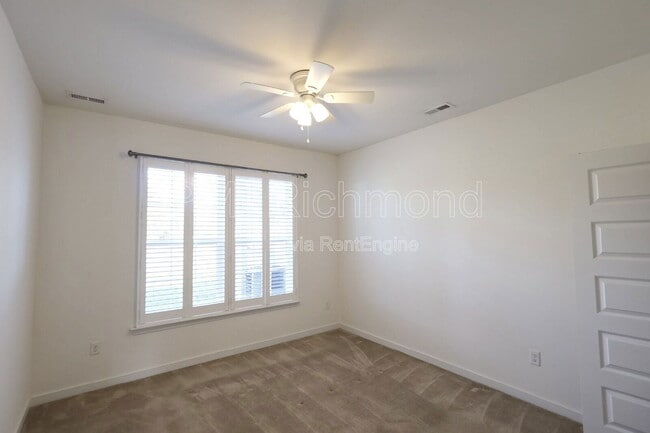 Building Photo - 12005 Rubystone Dr