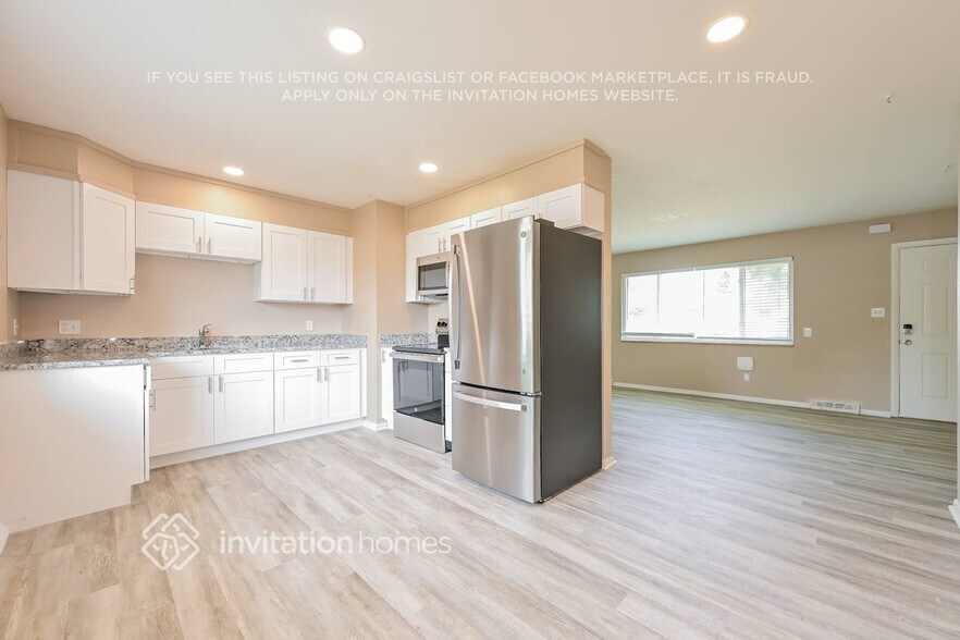 Building Photo - 3191 W 94th Ave