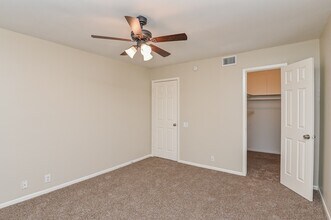 Building Photo - 1619 Prairie Mark Ln