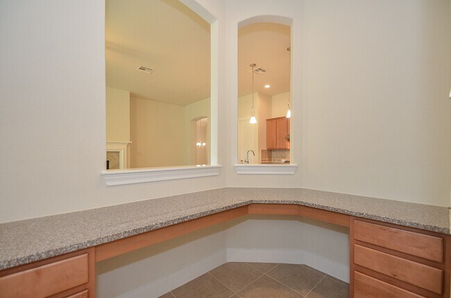 Building Photo - 25122 Sundance Park Ln