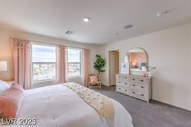 Building Photo - 9114 Hitmaker St