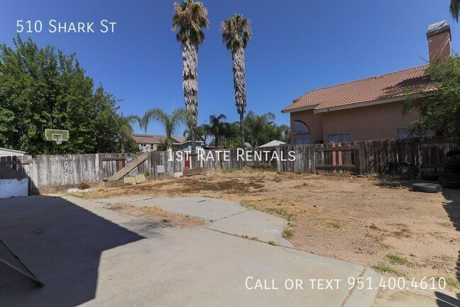 Building Photo - 510 Shark St