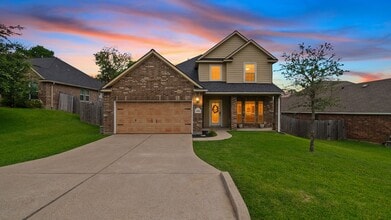 Building Photo - 13092 Greenbriar Dr