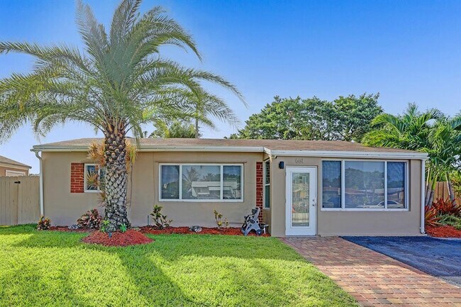 Building Photo - 651 NE 59th Ct