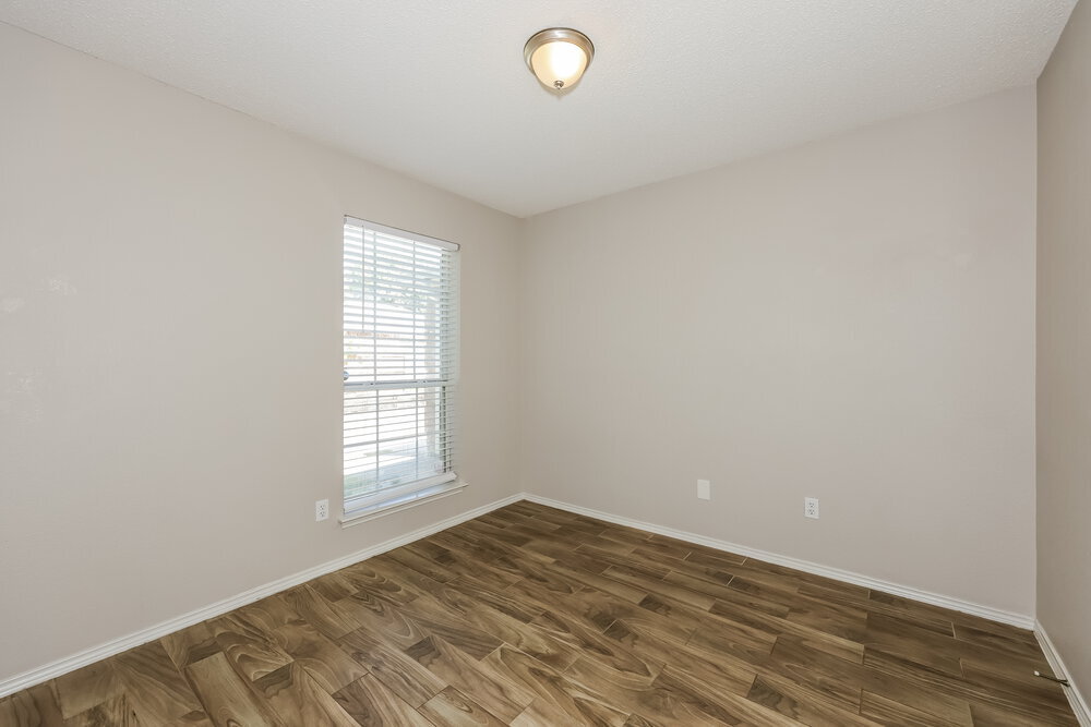 Building Photo - 5807 Diamond Oaks Ct