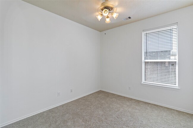 Building Photo - 23307 W Pine Ivy Ln