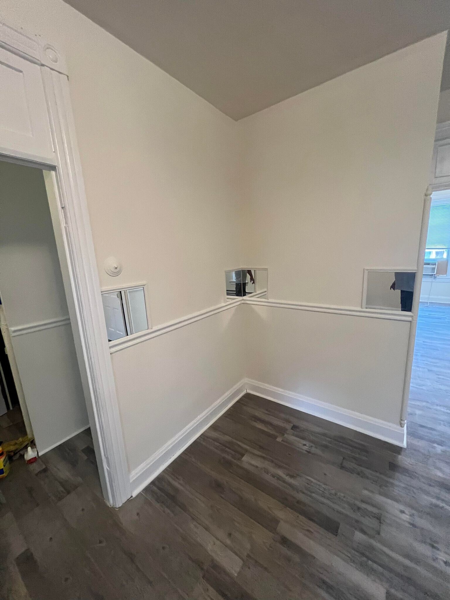 Building Photo - 27 S Locust St