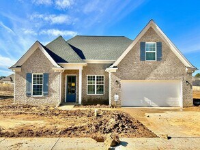 Building Photo - TuckerLanding5771
