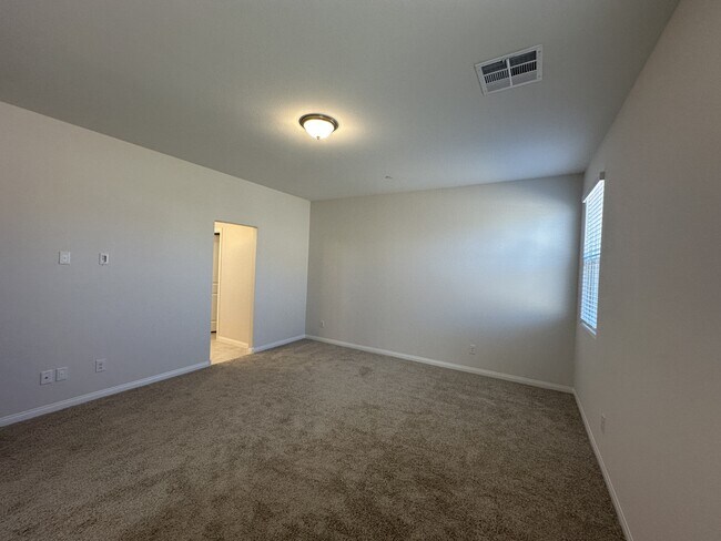 Building Photo - 91 Sonata Dawn Ave