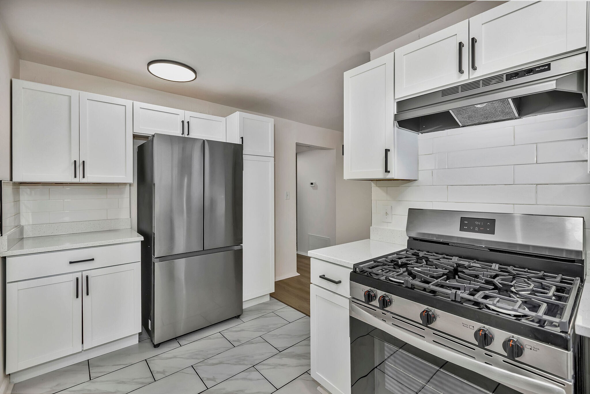 Building Photo - 2535 Lysle Ln
