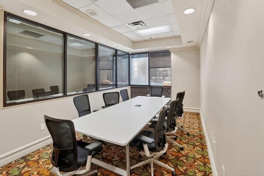 Building Photo - 1280 W Peachtree St NE