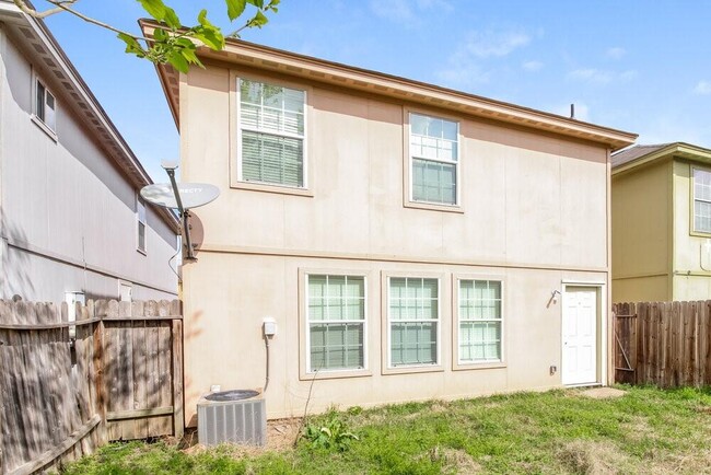 Building Photo - 4935 N Cancun Dr
