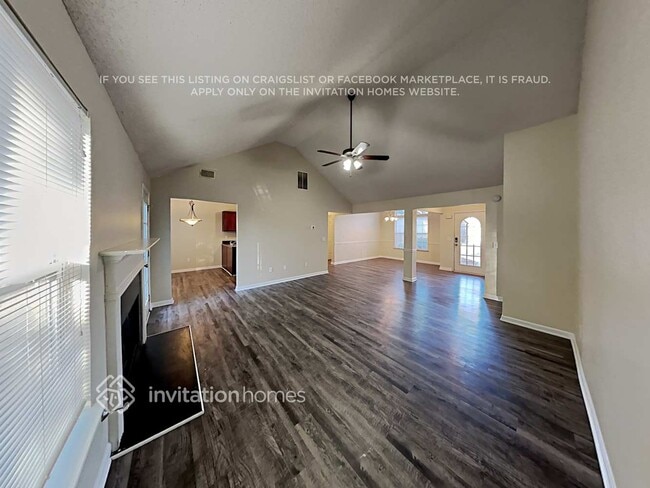 Building Photo - 181 Edison Dr