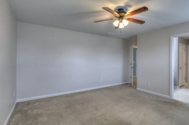 Building Photo - 2518 Broome St