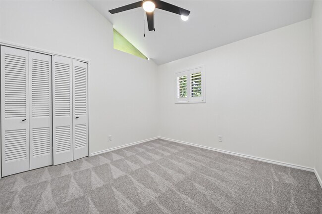 Building Photo - 5830 Yarwell Dr