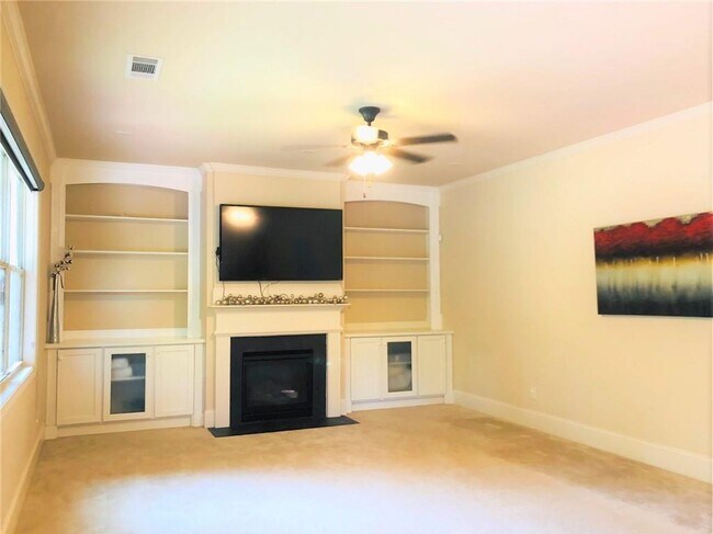 Building Photo - 550 Nichols View Way