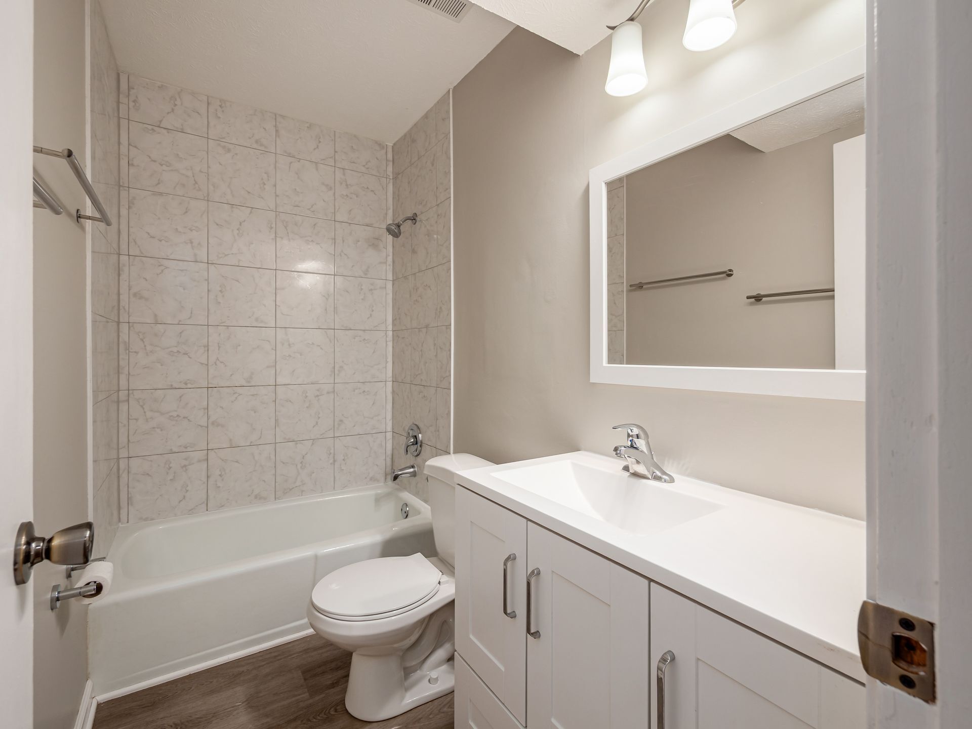 Building Photo - 1766 Willoway Cir S