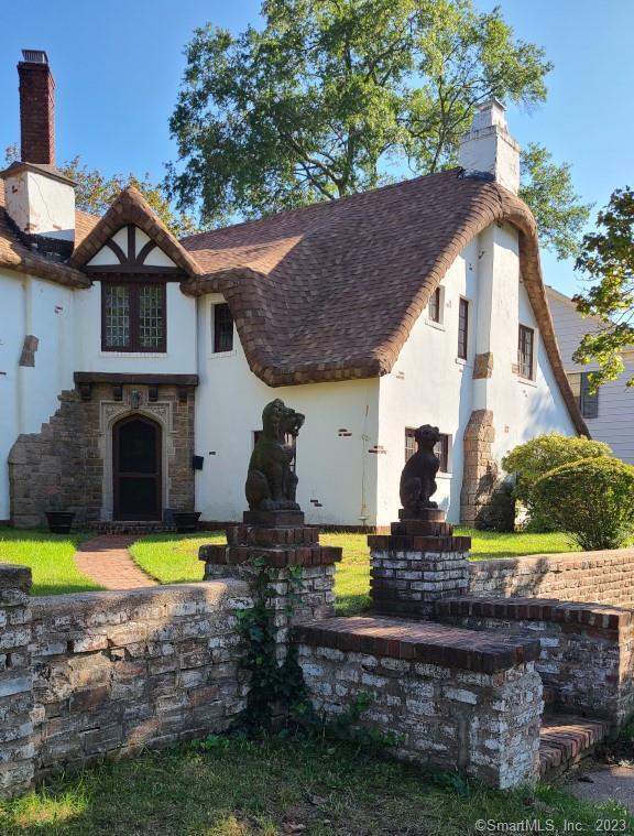 Primary Photo - 105 Alden Ave