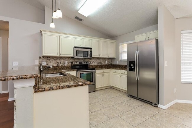 Building Photo - 1805 Hudson Ct