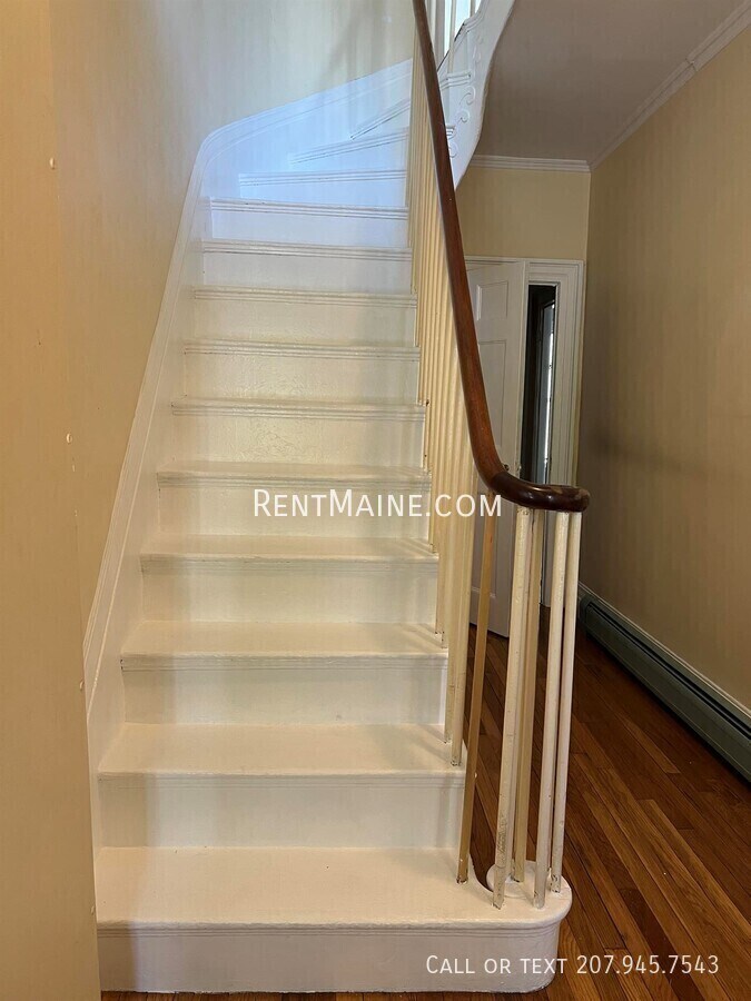 Building Photo - 12-16 Fifth St