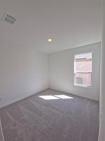 Building Photo - 925 Raintree Rd