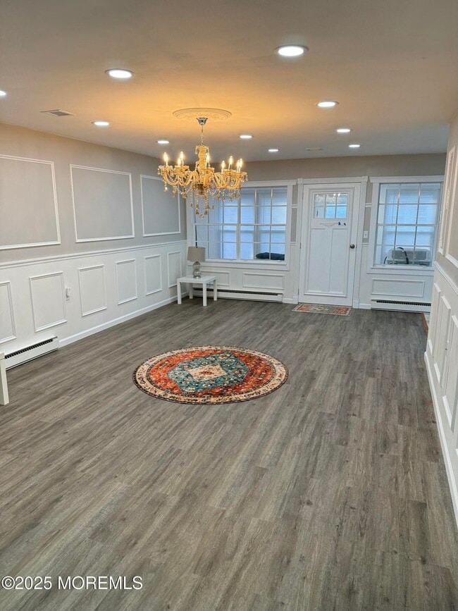 Building Photo - 144B Farrington Ct