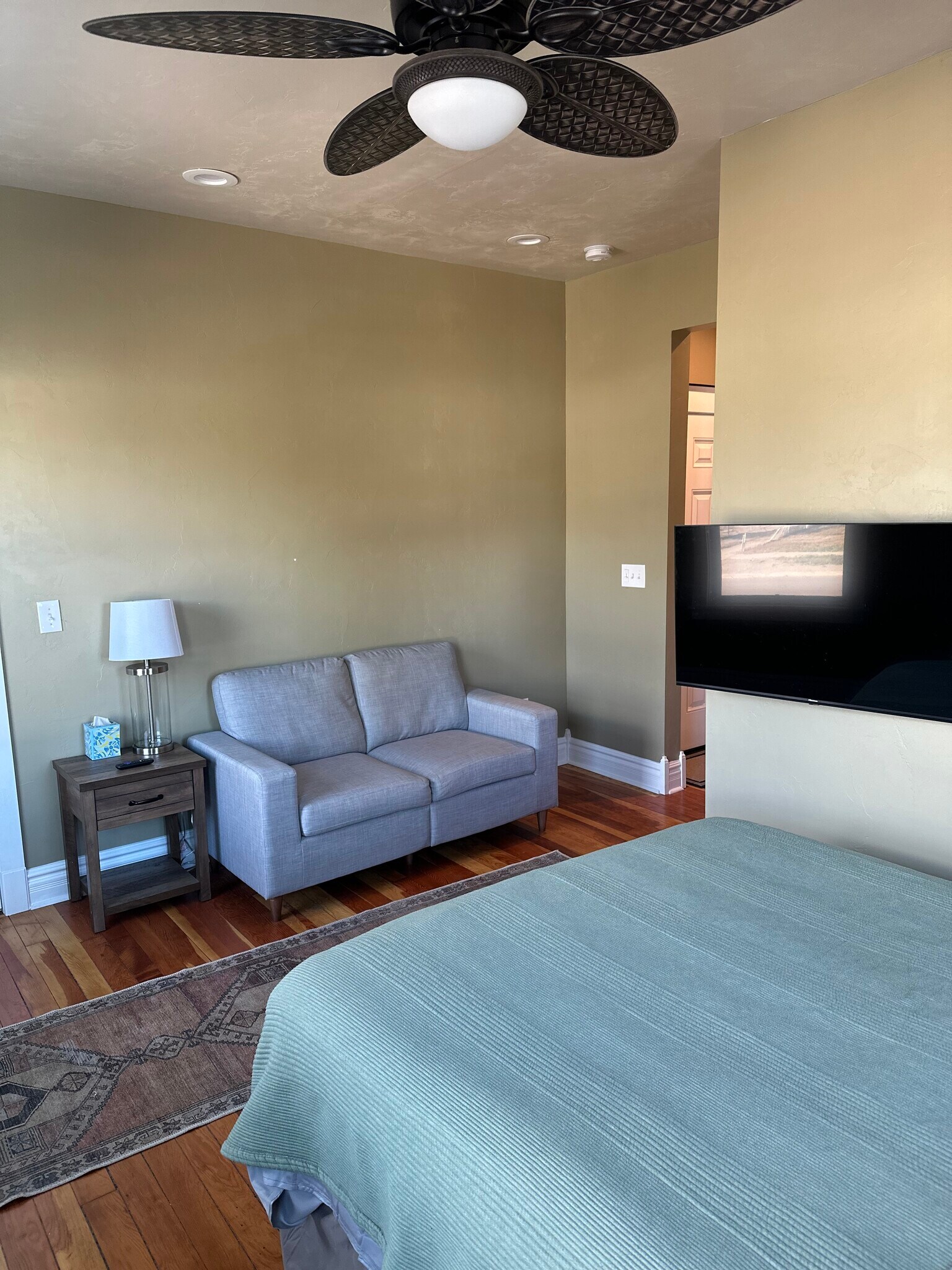 Building Photo - 1309 Michigan Ave