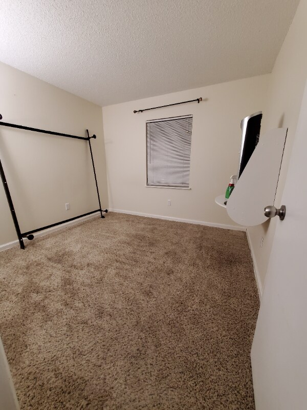 Building Photo - 11587 Gwynford Ln