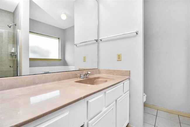 Building Photo - 13546 Cabrera Ln
