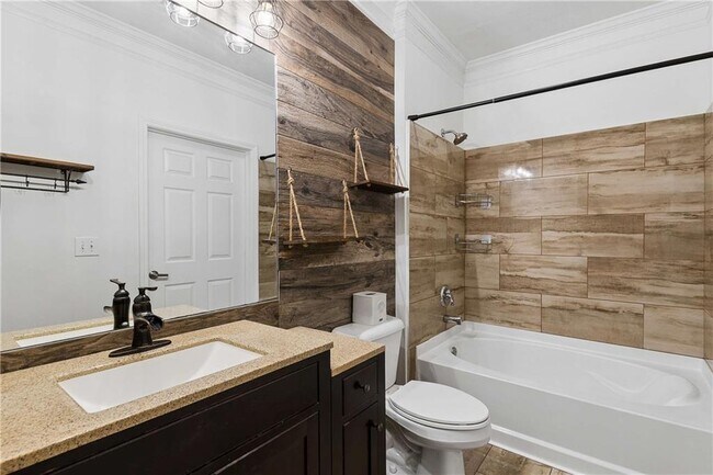 Building Photo - 1850 Cotillion Dr
