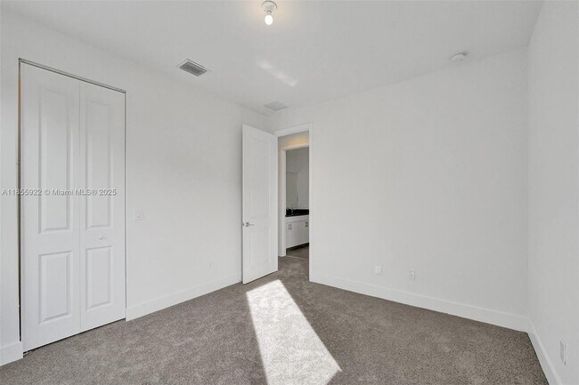 Building Photo - 13145 Addilyn Ct
